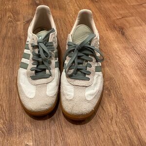 Adidas Sambas
